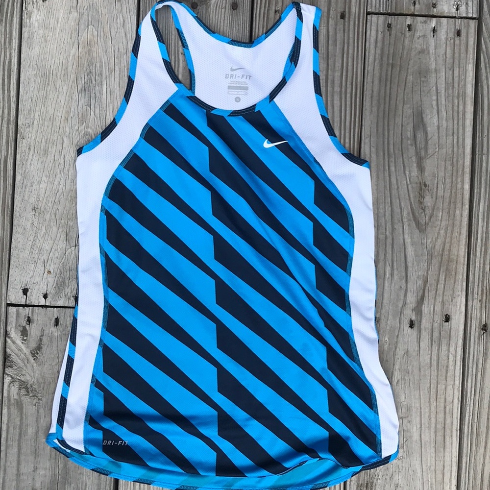 Nike tank